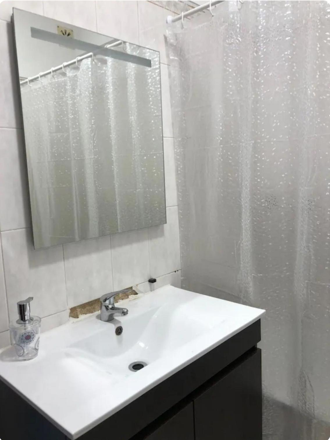 Quarto Calmo E Acolhedor Apartment Almada Ngoại thất bức ảnh