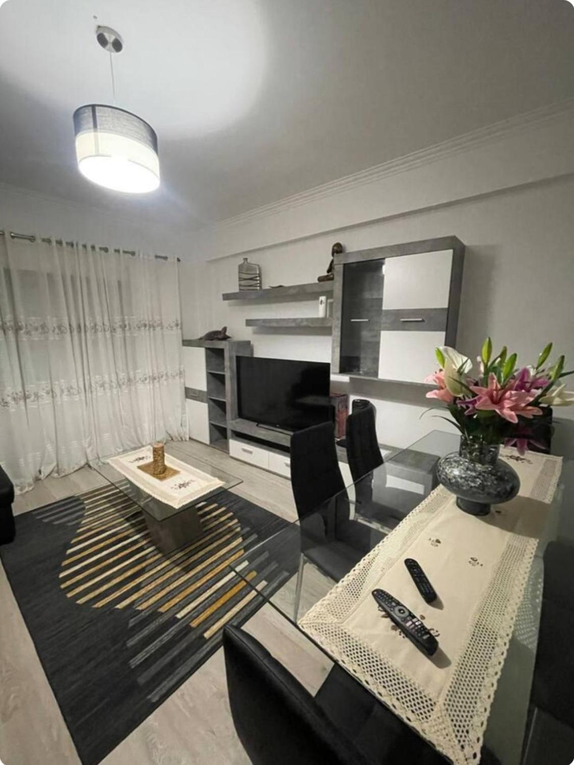Quarto Calmo E Acolhedor Apartment Almada Ngoại thất bức ảnh